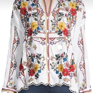 Johnny was Cabo embroidered top